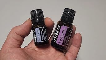 doTERRA Lavender エッセンシャルオイル 15mL 2本セット Amazon.com: doTERRA Lavender Essential Oil - 15 ml - 2 Pack